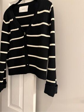 Black & White Striped V-Neck Cardigan